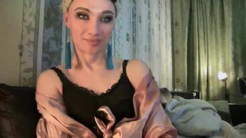 Snapshot of maridekoks chatting on February 7, 2025, 7:27 pm Mari online show from February 7, 2025, 7:27 pm