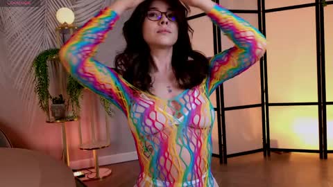 Marie LEAVE YOUR  WITH ME online show from April 12, 2026, 7:57 am