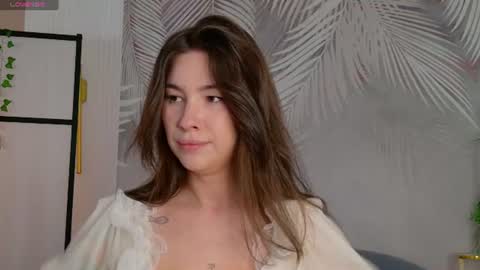 Snapshot of marie_diaze chatting on June 10, 2026, 5:28 am Marie LEAVE YOUR WITH ME online show from June 10, 2026, 5:28 am