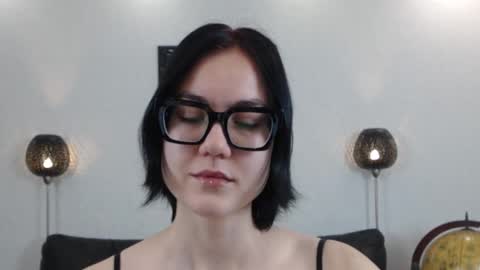 Snapshot of marie_fitch chatting on December 5, 2025, 1:03 am Marie Fitch online show from December 5, 2025, 1:03 am