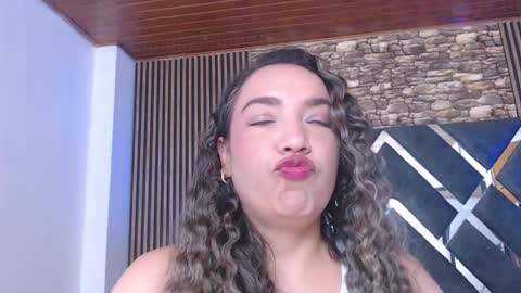 marie_hss online show from December 19, 2025, 9:22 pm