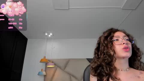 Mariee online show from March 19, 2026, 12:03 am