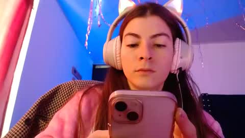 Mariie online show from January 1, 2025, 2:42 pm