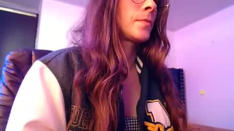 Mariie online show from February 17, 2025, 7:10 pm