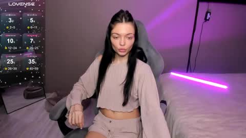 Maria  online show from April 1, 2026, 2:25 pm