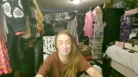 Snapshot of mariewaters chatting on August 8, 2026, 2:14 am Marie Ann Waters online show from August 8, 2026, 2:14 am