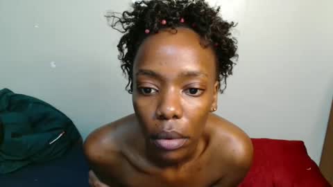 Snapshot of marigold_gift chatting on April 3, 2026, 12:19 am gold online show from April 3, 2026, 12:19 am