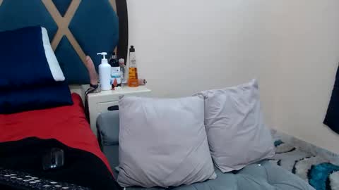 Snapshot of mariham_murath_ chatting on May 16, 2026, 12:18 am MARIHAM AND MURATH online show from May 16, 2026, 12:18 am