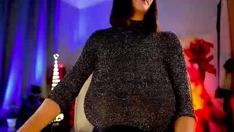 Nikita - Scroll down and read my bio please. New Pictures in Bio online show from November 19, 2025, 7:08 am