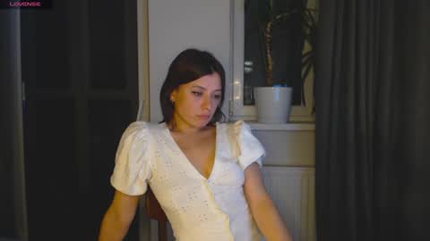 Snapshot of mariique chatting on November 29, 2025, 9:18 pm Mari online show from November 29, 2025, 9:18 pm