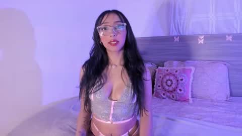 Luna Dulk online show from February 3, 2026, 9:36 am