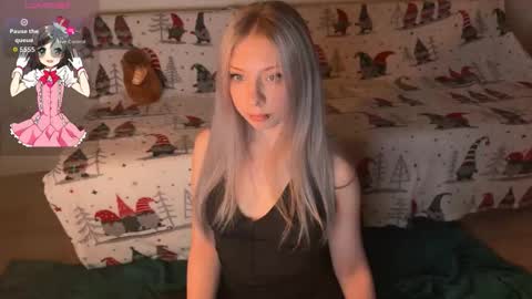 Snapshot of marikorin chatting on February 10, 2026, 4:11 pm Mariko and Rin online show from February 10, 2026, 4:11 pm