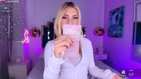 Snapshot of mariluu_ chatting on May 6, 2026, 2:00 pm Mariluu online show from May 6, 2026, 2:00 pm
