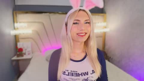 Snapshot of mariluu_ chatting on May 25, 2026, 1:17 pm Mariluu online show from May 25, 2026, 1:17 pm