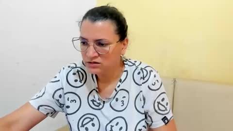 MARILYN SEXY online show from May 7, 2026, 2:44 pm