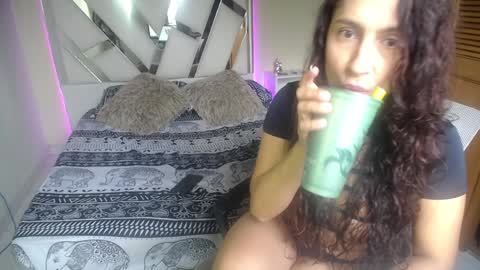 Snapshot of marilynetthan chatting on December 3, 2024, 12:59 pm marilynetthan online show from December 3, 2024, 12:59 pm