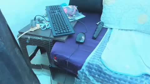 marilynwett online show from January 12, 2026, 1:11 am