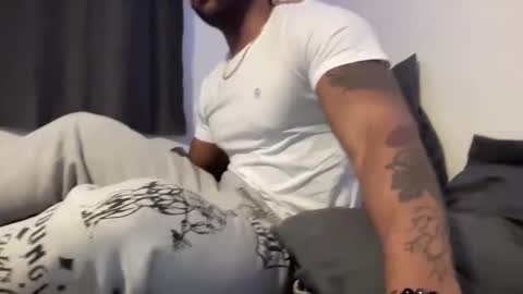 Snapshot of marineguyk19 chatting on January 29, 2025, 12:33 am Z online show from January 29, 2025, 12:33 am