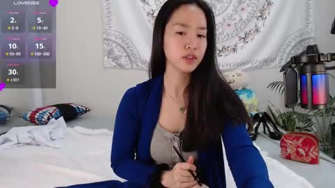 Snapshot of marissapeach chatting on December 17, 2024, 2:55 pm MarissaPeach online show from December 17, 2024, 2:55 pm