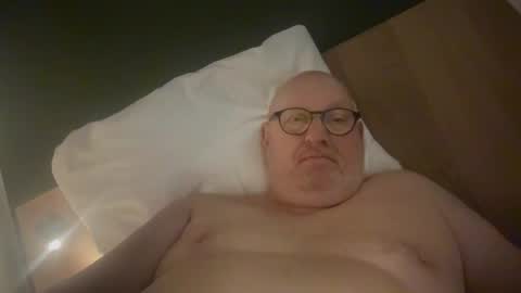 Snapshot of mark1963sub chatting on January 29, 2025, 8:35 pm Mark online show from January 29, 2025, 8:35 pm