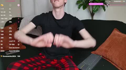 Mark online show from October 25, 2025, 1:57 am