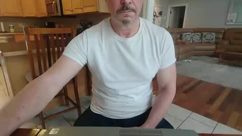 Mark online show from November 24, 2025, 3:01 pm