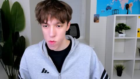 Mark online show from March 27, 2026, 2:39 pm