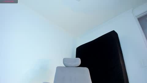 Snapshot of mark_broown_ chatting on February 24, 2026, 10:19 pm mark_broown_ online show from February 24, 2026, 10:19 pm