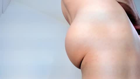 Snapshot of mark_broown_ chatting on February 28, 2026, 8:10 pm mark_broown_ online show from February 28, 2026, 8:10 pm