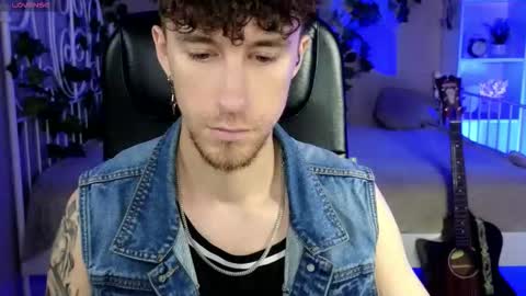 mark_caron online show from November 27, 2025, 8:33 pm