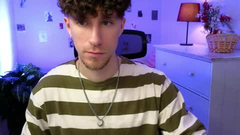 mark_caron online show from April 2, 2026, 8:28 pm