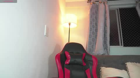 Snapshot of mark_hazze chatting on May 15, 2026, 11:34 pm Mark online show from May 15, 2026, 11:34 pm