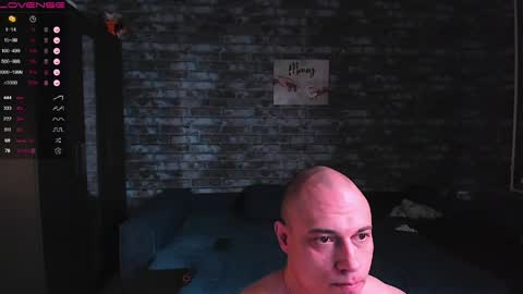Snapshot of mark_normal chatting on April 17, 2026, 2:14 am Mark online show from April 17, 2026, 2:14 am