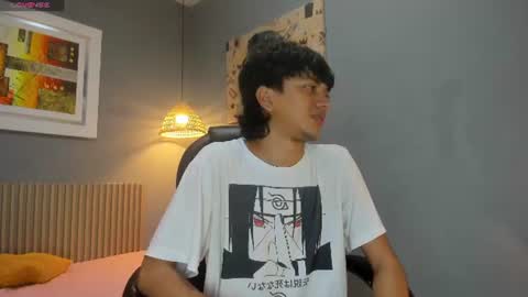 Snapshot of markbowie chatting on June 18, 2026, 7:18 pm markbowie online show from June 18, 2026, 7:18 pm