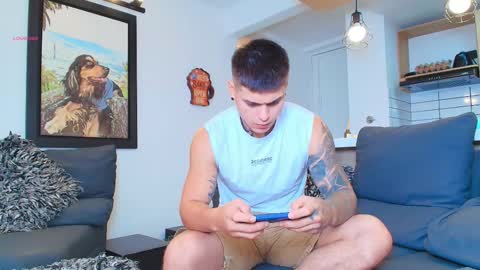 Sebastian online show from October 22, 2025, 4:07 pm