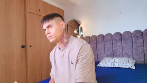 Sebastian online show from December 2, 2025, 8:48 pm