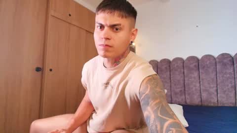 Sebastian online show from December 3, 2025, 9:02 pm