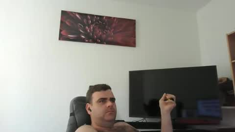 Snapshot of markoluggin chatting on June 23, 2026, 6:17 pm markoluggin online show from June 23, 2026, 6:17 pm