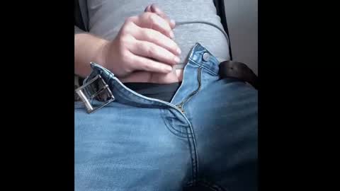 markus81xxx online show from November 10, 2025, 1:43 pm