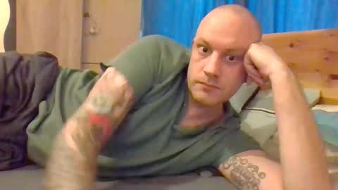 Snapshot of markus_7 chatting on December 16, 2025, 10:09 am markus_7 online show from December 16, 2025, 10:09 am