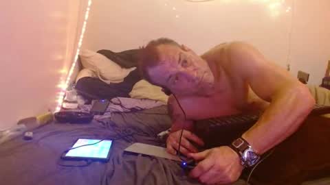 markymark101825061 online show from January 13, 2025, 2:50 am