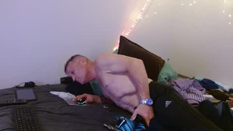 markymark101825061 online show from February 12, 2025, 9:11 pm