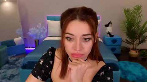 MarlaDewis online show from November 26, 2025, 12:00 am