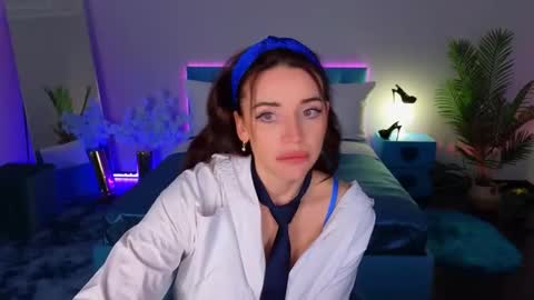 Snapshot of marladewis chatting on December 22, 2025, 12:46 pm MarlaDewis online show from December 22, 2025, 12:46 pm