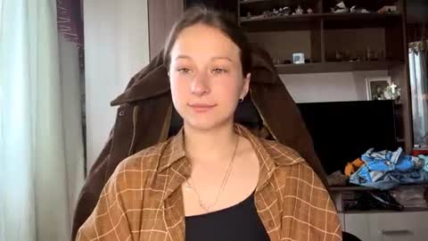 Lena online show from June 17, 2026, 5:21 am