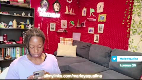 MarleyAquafina online show from September 22, 2025, 1:13 pm