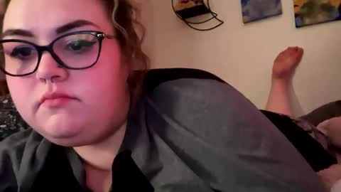 Snapshot of maroon_moon chatting on February 14, 2025, 11:20 pm maroon_moon online show from February 14, 2025, 11:20 pm