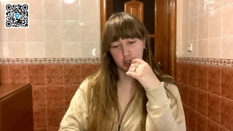 Miriam online show from November 21, 2025, 8:51 pm