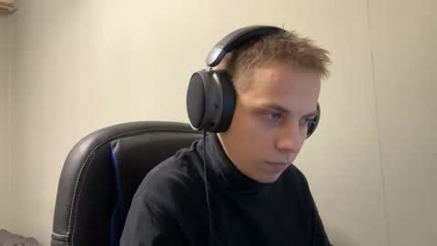 Snapshot of maroooa chatting on January 14, 2026, 12:49 am Marko online show from January 14, 2026, 12:49 am