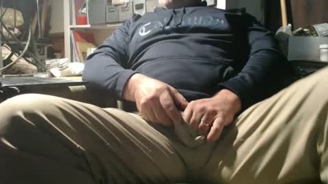 Snapshot of marrieddad19751975 chatting on February 3, 2025, 2:47 am only fans marrieddad19751975 online show from February 3, 2025, 2:47 am